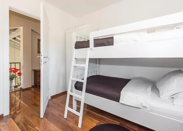 4 Bedroom In Holiday home *