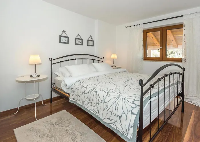 4 Bedroom In Holiday home Vodice