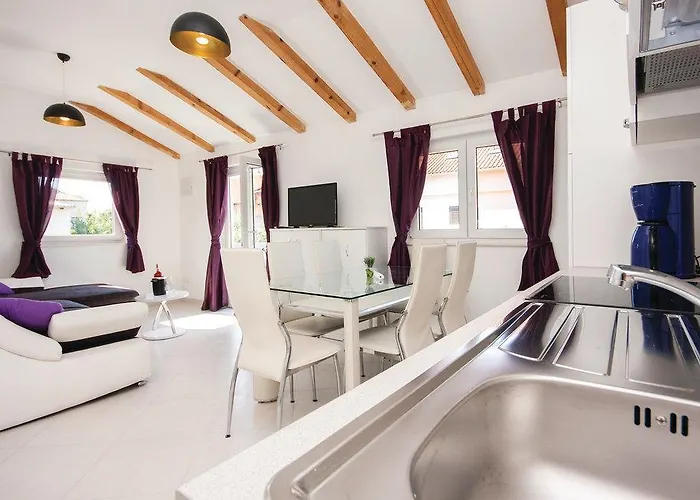 Holiday home 4 Bedroom In